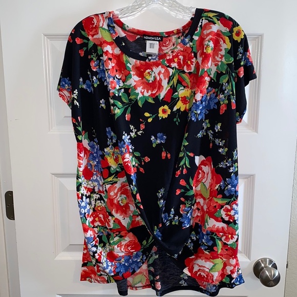 Nwt HEIMISH USA Sz L Short Sleeve Floral Crew Neck Blouse Roomy  Lightweight - Picture 1 of 10